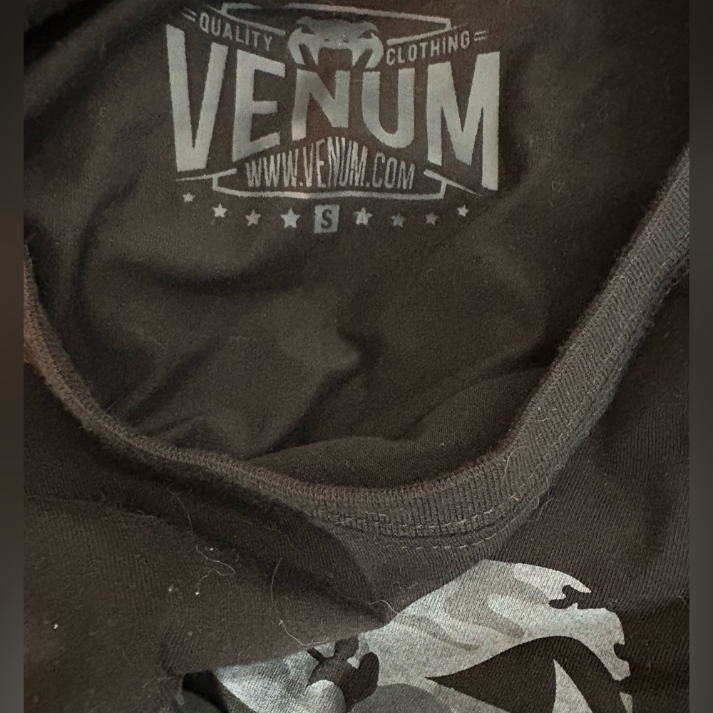 Venum T-Shirt - Picture 3 of 3